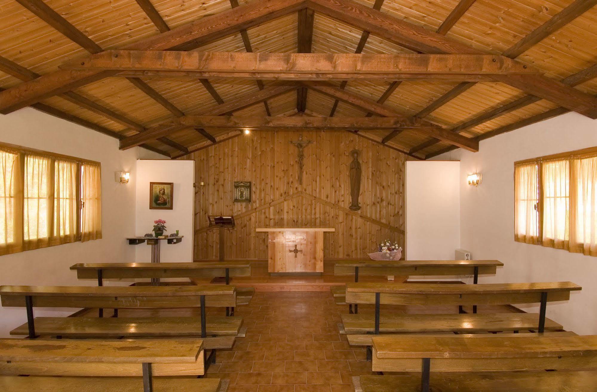 מלון פלקאדה Casa Alpina Sant'Apollinare מראה חיצוני תמונה